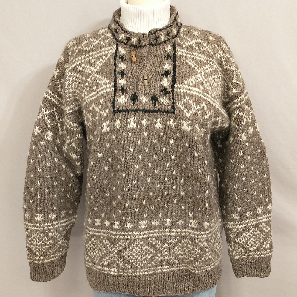Unisex Ecuadorian Wool Sweater Oversized Natural Fiber Nordic Pattern Handknit